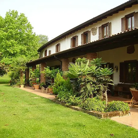 住宿加早餐酒店 索亚诺德尔拉戈住宿加早餐旅馆 3*